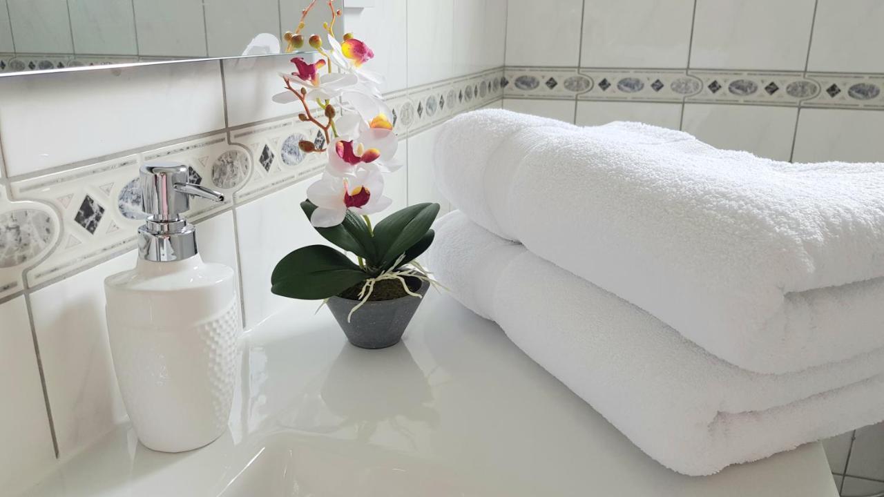 Paradise Gardens IV 2 Bd Amazing Apartment Paphos ภายนอก รูปภาพ