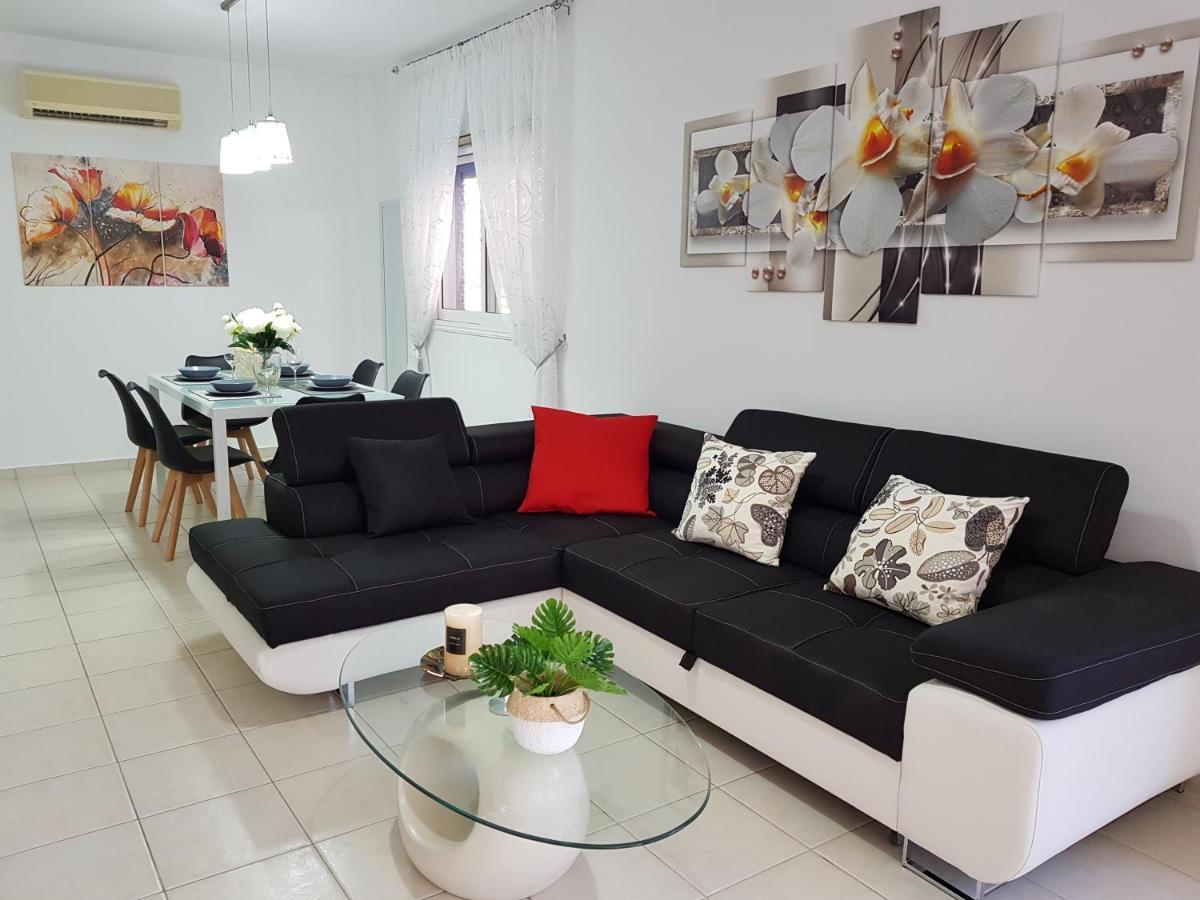 Paradise Gardens IV 2 Bd Amazing Apartment Paphos ภายนอก รูปภาพ